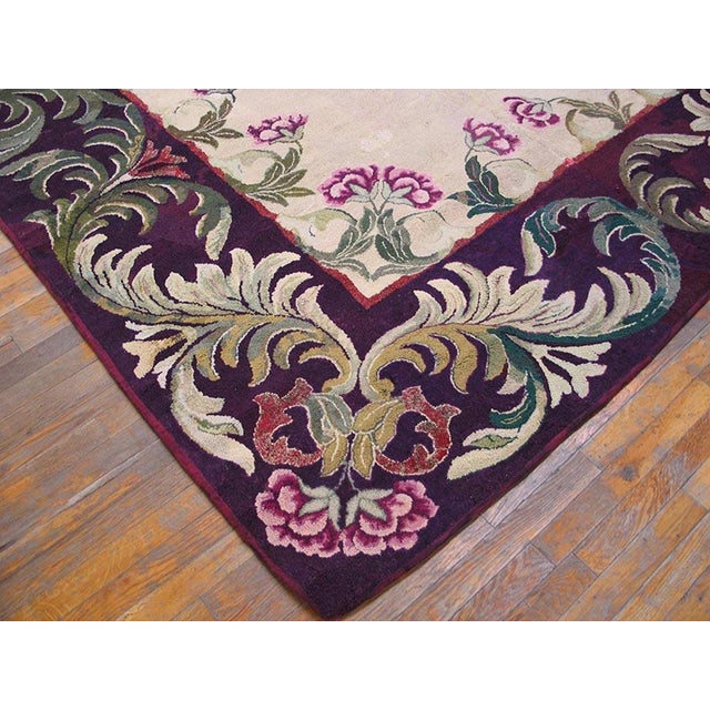 Early 20th Century 1930s Ivory Floral Folk Art Antique American Hooked Rug 7'8" X 9'5" Handknotted Wool Carpet For Sale - Image 5 of 6