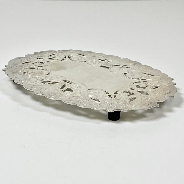 Hollywood Regency Mid 20th Century Neoclassical Hollywood Regency Traditional Wallace Silverplate Trivet. For Sale - Image 3 of 9