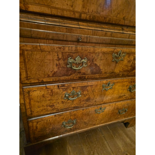 Early 18th Century Burr Walnut Chest on Chest From Duke of Dorset Walmer Castle For Sale - Image 9 of 15