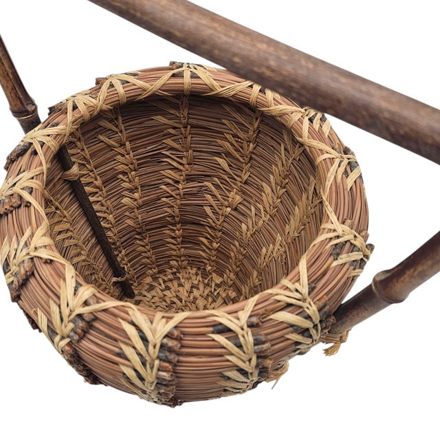 Wood Vintage Alaskan Pine Needle Basket by Jennifer Kelly – Pipaluk Designs Native American Handwoven Vessel For Sale - Image 7 of 10