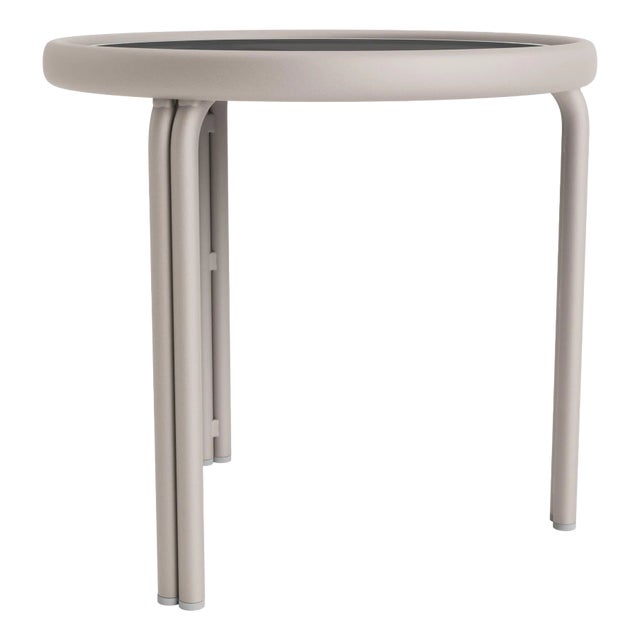 Brown Jordan Kantan Aluminum 20" Round Occasional Table, Dove frame For Sale