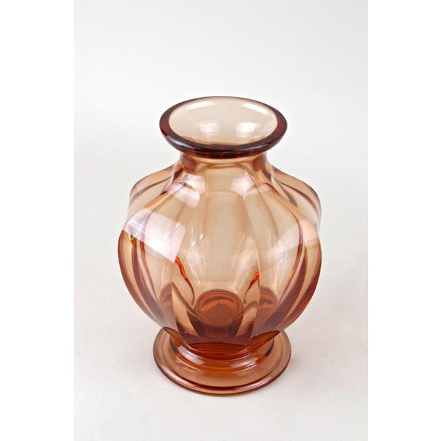 20th Century Art Deco Glass Vase in Coral Color, Austria, 1920s For Sale - Image 9 of 17