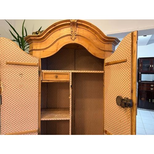 Baroque Bread Cabinet in Solid Wood, 1780 For Sale - Image 4 of 16