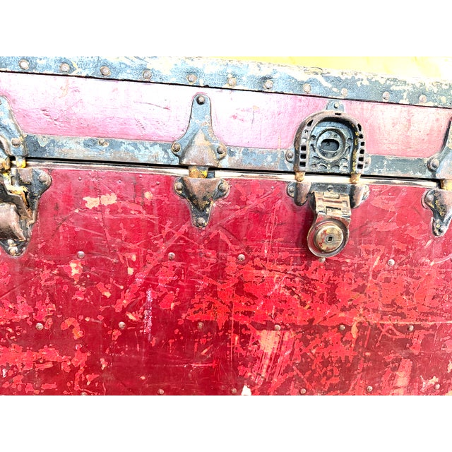 American Early 20th Century Pendleton Trunk For Sale - Image 3 of 9