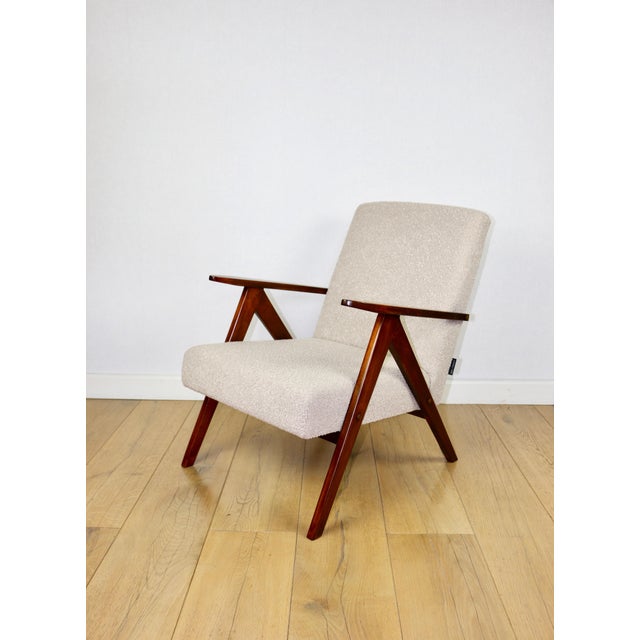 Vintage B-310 VAR Lounge Chair in Beige Structural Bouclé, 1970s For Sale - Image 12 of 12