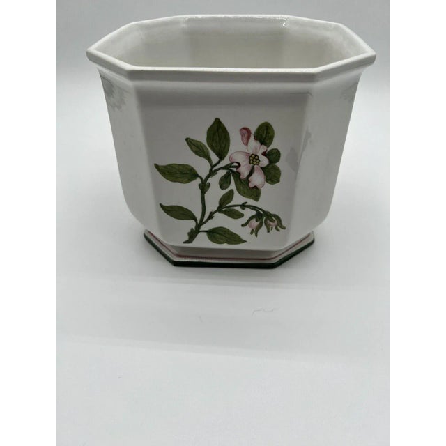 Vintage Italian Handpainted Dogwood Octagonal Cache Pot For Sale - Image 6 of 8