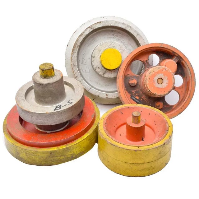 A collection set of 5 vintage agricultural wooden wheel threshing machine belt pulleys. The wheels are in original...