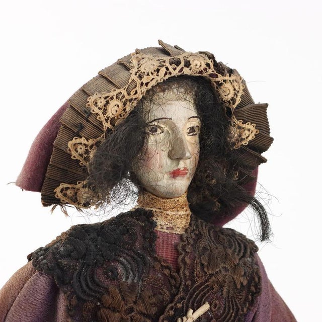 Antique Female Figurine in Wood For Sale - Image 3 of 8