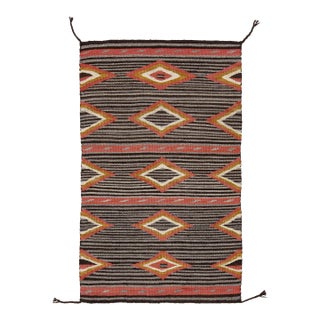 Contemporary Southwest Navajo-Style Wool Rug With Geometric Diamond Motifs For Sale