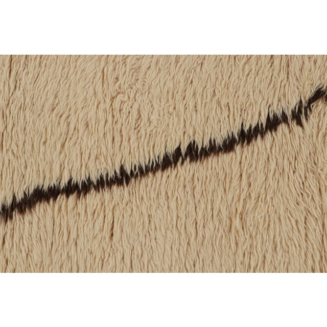 1950s Vintage Moroccan Style Geometric Runner Rug in Beige, From Rug & Kilim For Sale - Image 5 of 6