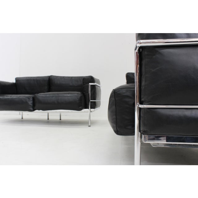 LC2 Two-Seater Sofas by Le Corbusier for Alivar, 1980s, Set of 2 For Sale - Image 3 of 15