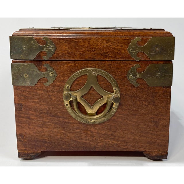 Vintage Asian Wood and Brass Jewelry Box With Bar Lock For Sale In Kansas City - Image 6 of 11
