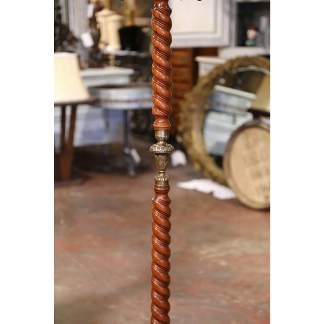 French Early 20th Century French Walnut Barley Twist and Gilt Brass Standing Hall Tree For Sale - Image 3 of 8