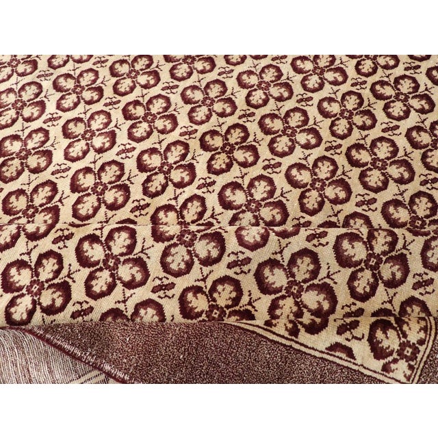 Galerie Shabab Collection Mid-20th Century Turkish Anatolian Rug For Sale - Image 9 of 10