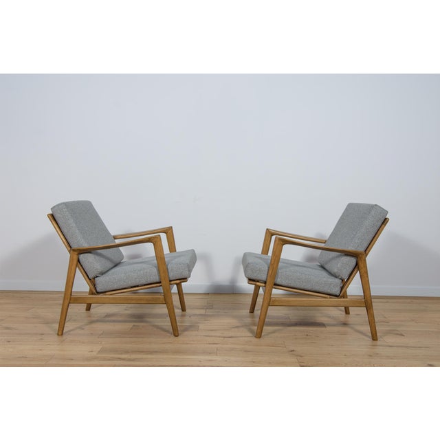 1960s Set of Model 300-139 Chairs from Swarzędz Factory, 1960s For Sale - Image 5 of 18