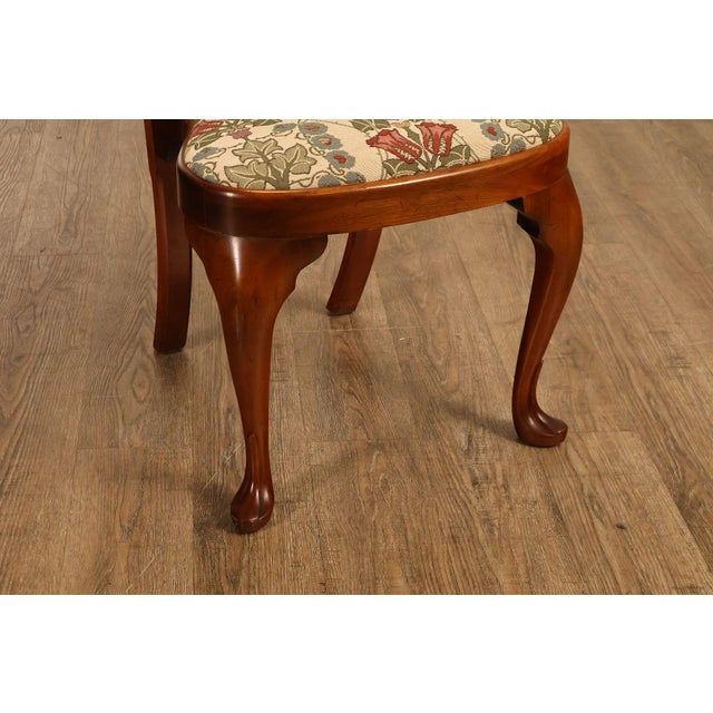 Saybolt Cleland Queen Anne Style Walnut Side Chairs, Pair For Sale In Philadelphia - Image 6 of 18
