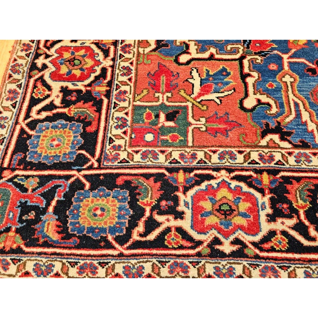 Vintage Persian Heriz Serapi Rug, Hand-Knotted Wool, Geometric Pattern, Red & Navy, 6x9 For Sale - Image 16 of 18