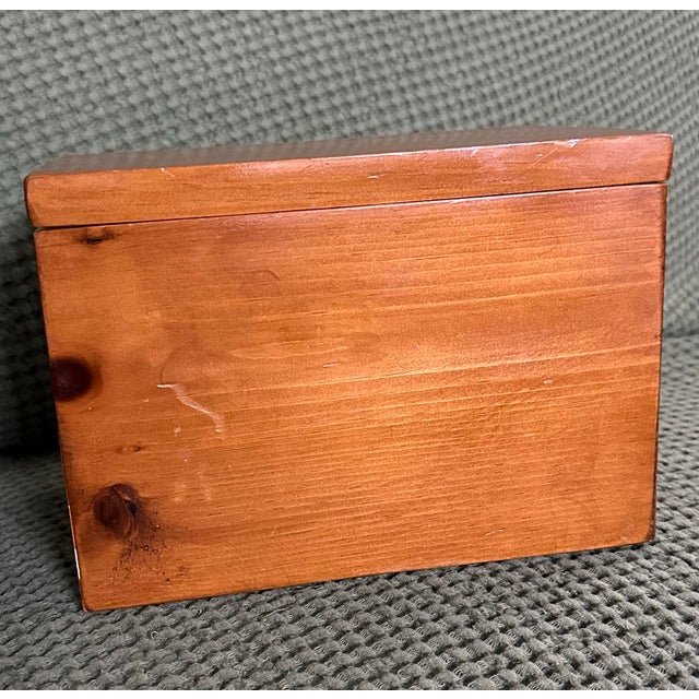 Vintage Mid 20th Century Hand Crafted Lidded Pine Wood Velvet Lined Desktop Box For Sale - Image 10 of 10