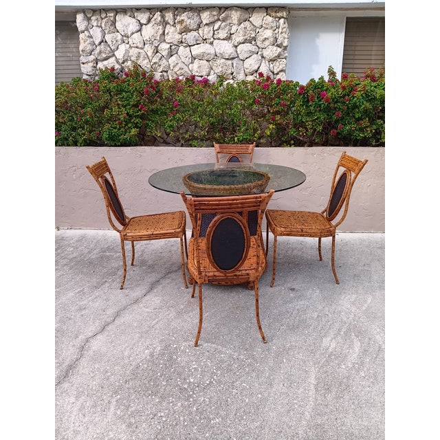1970s Burnt Bamboo Tortoise Wicker Rattan Cane Dining Room Chair Glass Top Table Set of 5 For Sale In Naples, FL - Image 6 of 12