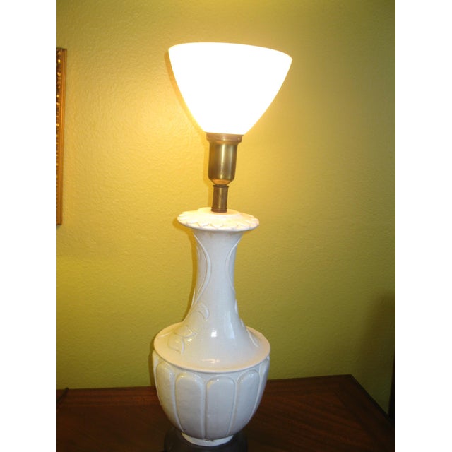 Transitional Rembrandt Style Vintage Table Lamp For Sale - Image 3 of 9