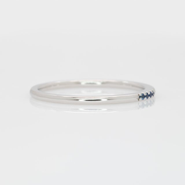 Classic Blue Sapphire Band Ring Crafted in Solid 14k Gold, Fine Jewelry, Size 6.75 For Sale In Columbus - Image 6 of 7
