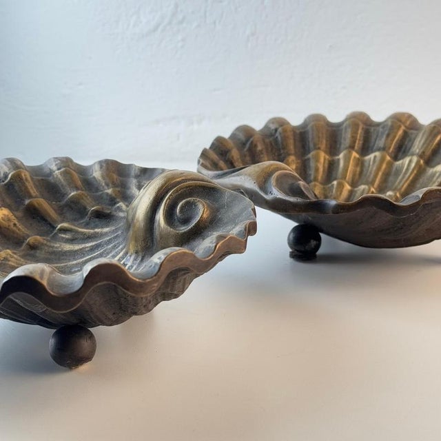 Austrian Secessionist Brass Vide-Poche Bowls, Early 20th Century, Set of 2 For Sale - Image 5 of 11