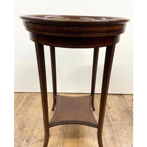 Sheraton Revival Side Table in Mahogany, 1920s For Sale - Image 4 of 11