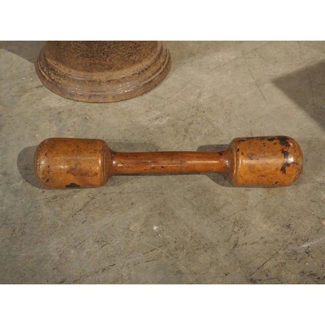 Early 19th Century Large French Antique Cast Iron Mortar With Pestle, Circa 1800 For Sale - Image 5 of 11