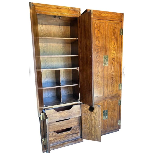 1970s Vintage Henredon Scene One 1 Tall Cabinets in Campaign Style a Pair, Attributed For Sale - Image 5 of 7