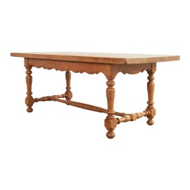 Example of Farmhouse Dining Tables