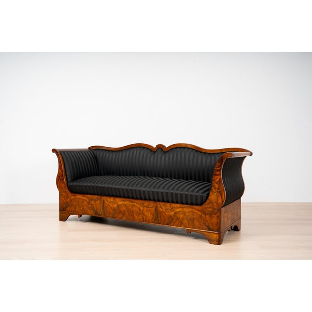An elegant Biedermeier sofa dating from the mid-19th century, circa 1850, most likely of French origin. This exceptional...