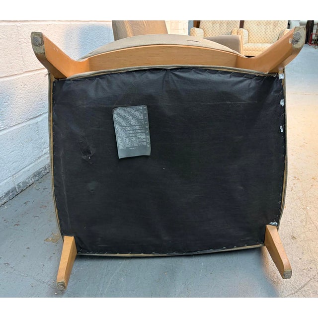 Late 20th Century Pair of Sleek Modern Lounge Chairs by Bernhardt For Sale - Image 13 of 15