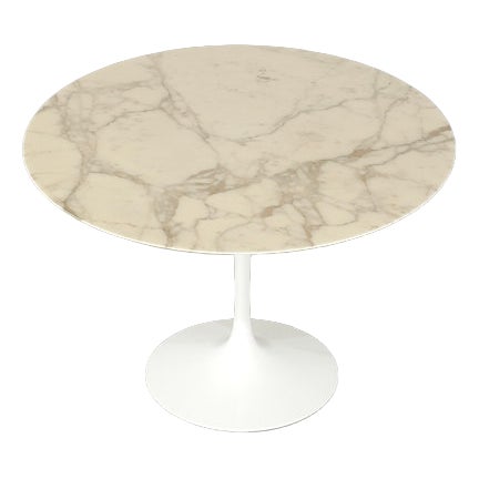 Tulip Dining Table in Marble by Eero Saarinen for Knoll International For Sale