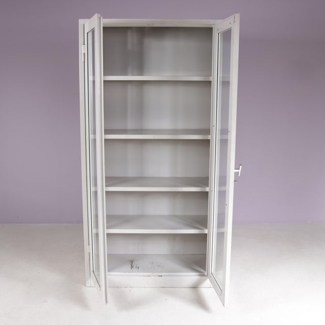 Industrial Vintage Industrial Bookcase in Gray Metal with Glass, 1960s For Sale - Image 3 of 6
