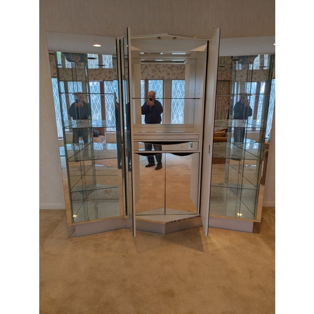 Abstract 1980s 3 Piece Mirrored Wall Unit For Sale - Image 3 of 3