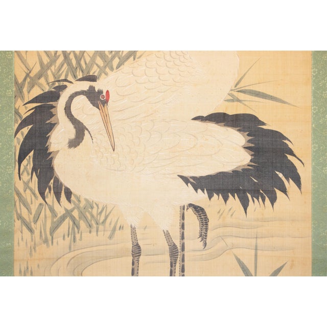 Late 19th Century XL Meiji Era "Two Cranes" by Kishida Kinkoku, Japanese Silk Scroll Painting in Wooden Case For Sale - Image 5 of 17