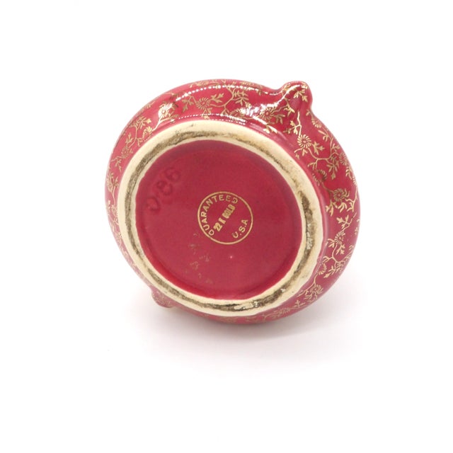 Metal 22k Gold Usa Crimson Vase | Mid Century Hollywood Regency | Chintz Floral Twin Handle For Sale - Image 7 of 7