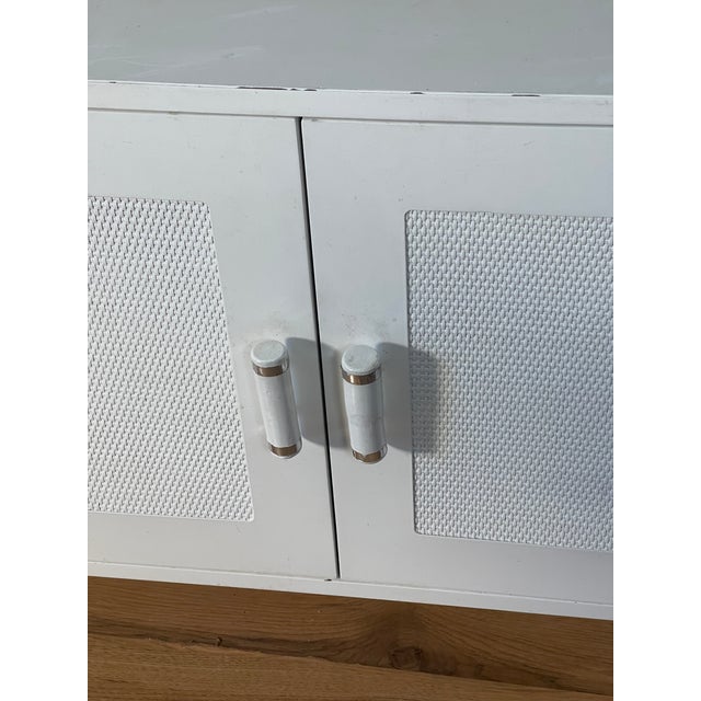 1950 Mid Century Modern White Lacquer Commode For Sale In Miami - Image 6 of 6