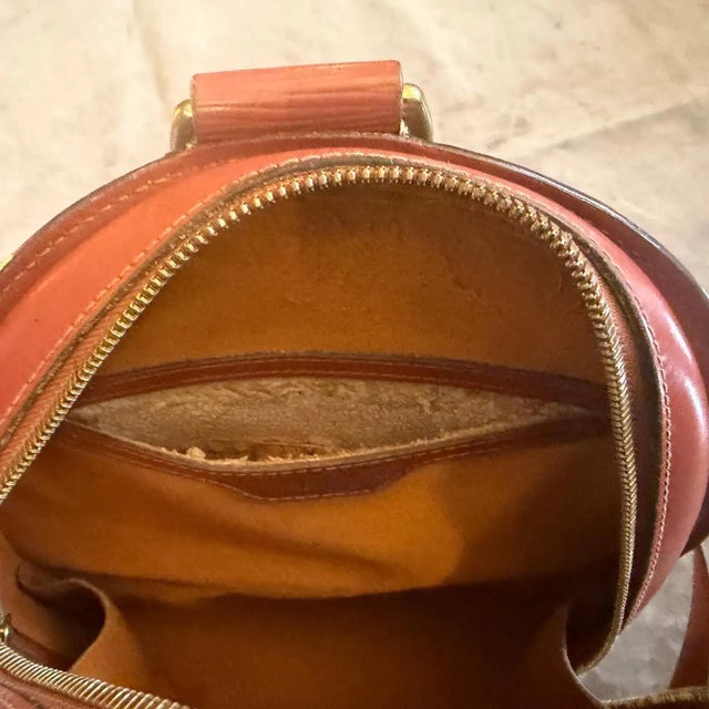 1990s Louis Vuitton Brown Epi Leather Mabillon Small Backpack 2 For Sale - Image 12 of 14