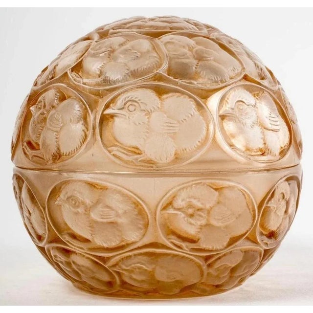 René Lalique Chicks Box by René Lalique, 1929 For Sale - Image 4 of 7