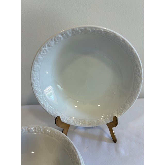 Wedgwood 1960s Wedgwood White Embossed Bowls, Set of 4 For Sale - Image 4 of 10