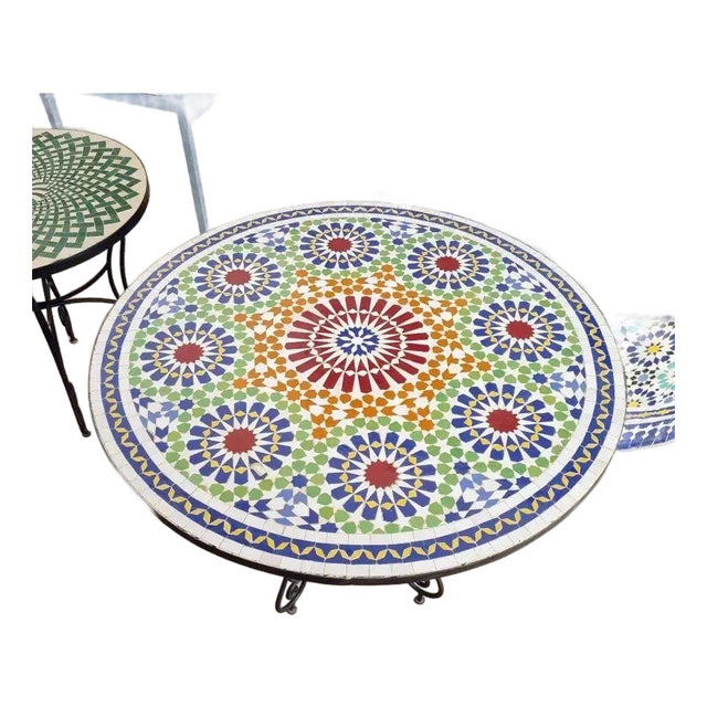 Handmade Moroccan Round Zellige Dining Table – 100 Cm Mosaic Table – Blue & White Pattern For Sale