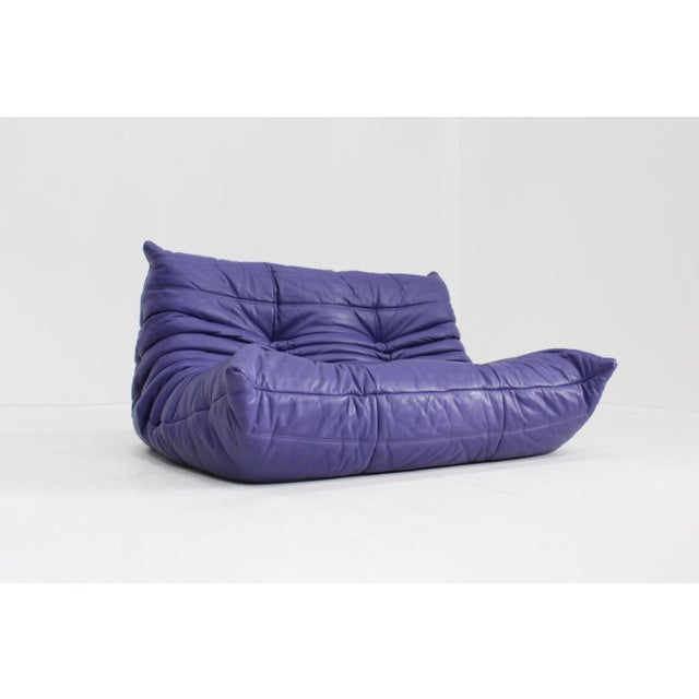 Vintage Purple Leather Togo 2-Seater Sofa from Ligne Roset, 1990s For Sale - Image 10 of 10