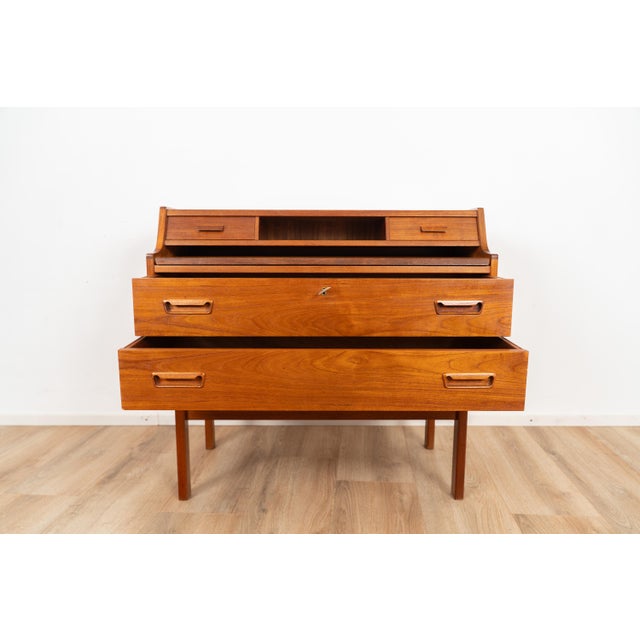 Arne Wahl Iversen Writing Desk by Arne Wahl Iversen from Vinde Møbelfabrik, 1960s For Sale - Image 4 of 18