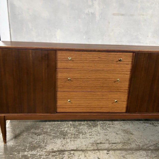 1960s Mid-Century 2-Tone Teak and Walnut Sideboard from Wrighton, 1960s For Sale - Image 5 of 7
