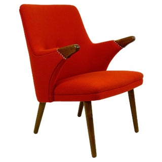 Scandinavian Mini Bear Teak Lounge Chair with New Red Fabric by Svend Skipper For Sale