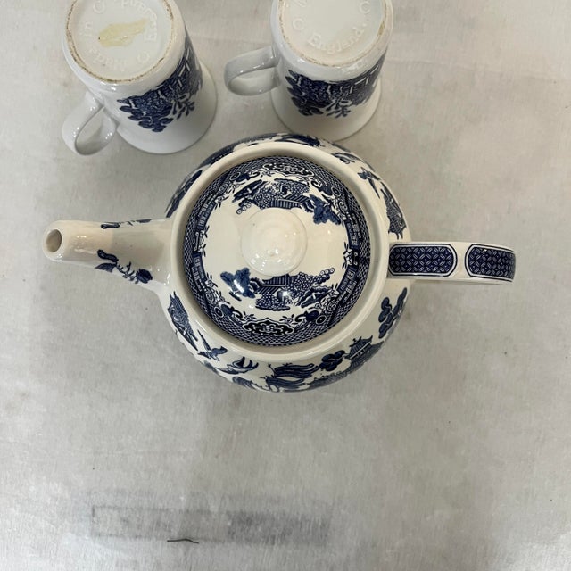 Vintage Churchill Blue Willow Teapot W/ Two Mugs - Set of 3 For Sale - Image 6 of 10
