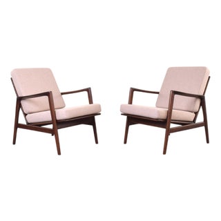 Mid-Century Stefan Lounge Chairs, 1960s, Set of 2 For Sale