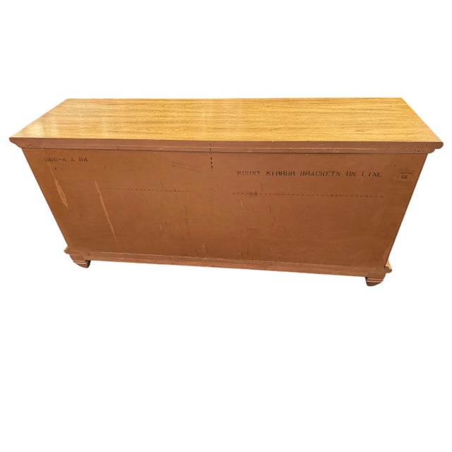 Thomasville Late 20th Century Thomasville Nine Drawer Dresser For Sale - Image 4 of 10
