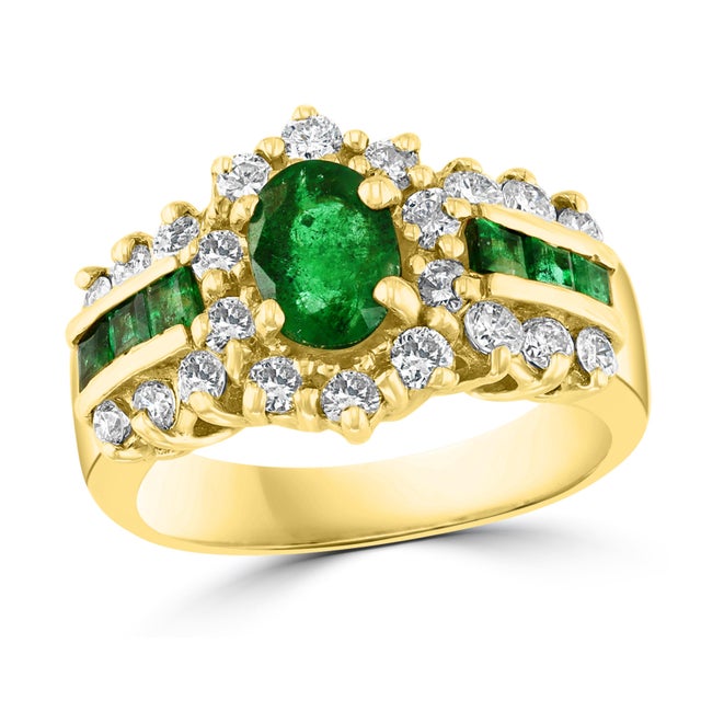 1 Carat Oval Cut Emerald and 1.0 Carat Diamond Ring 18 Karat Yellow Gold For Sale - Image 14 of 18
